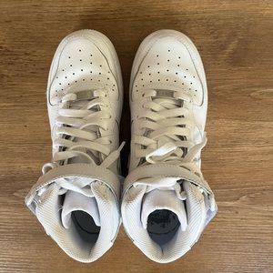 Nike Air Force 1 mid LE white size 5.5Y